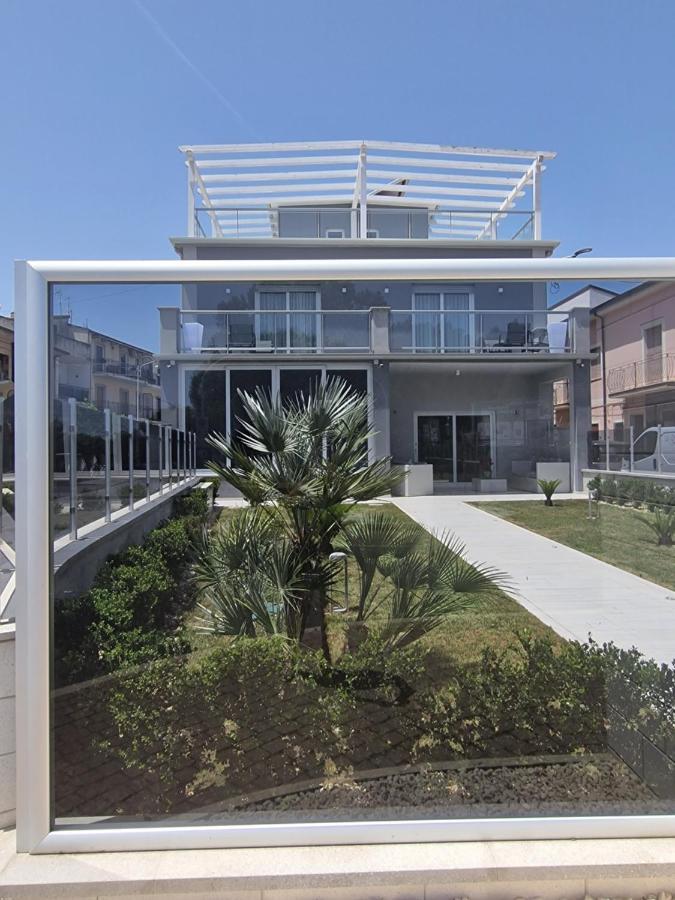 Luxury House 호텔 빌라피아나 외부 사진